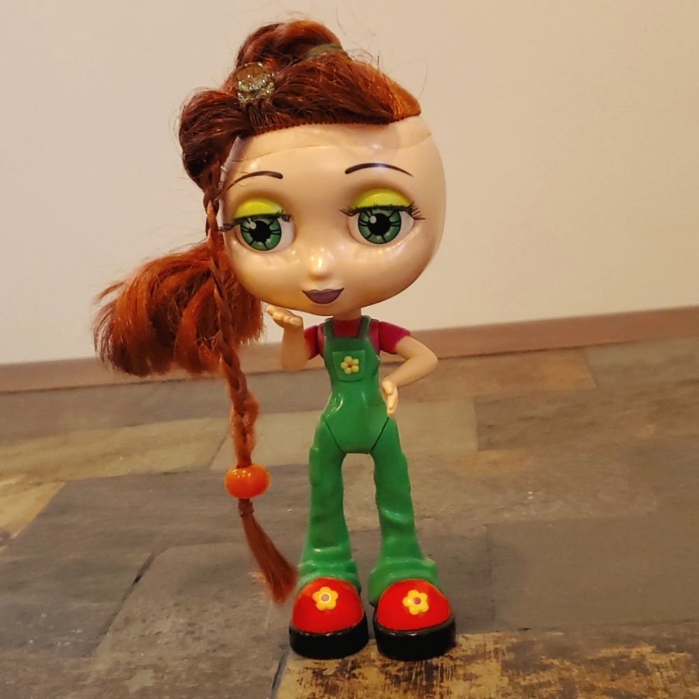 Mattel Diva Starz "Summer" Doll